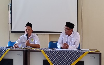 Rapat Dinas dan Verifikasi Kelulusan Kelas IX, MTsN 1 Tasikmalaya Bahas Standar Kelulusan Murid